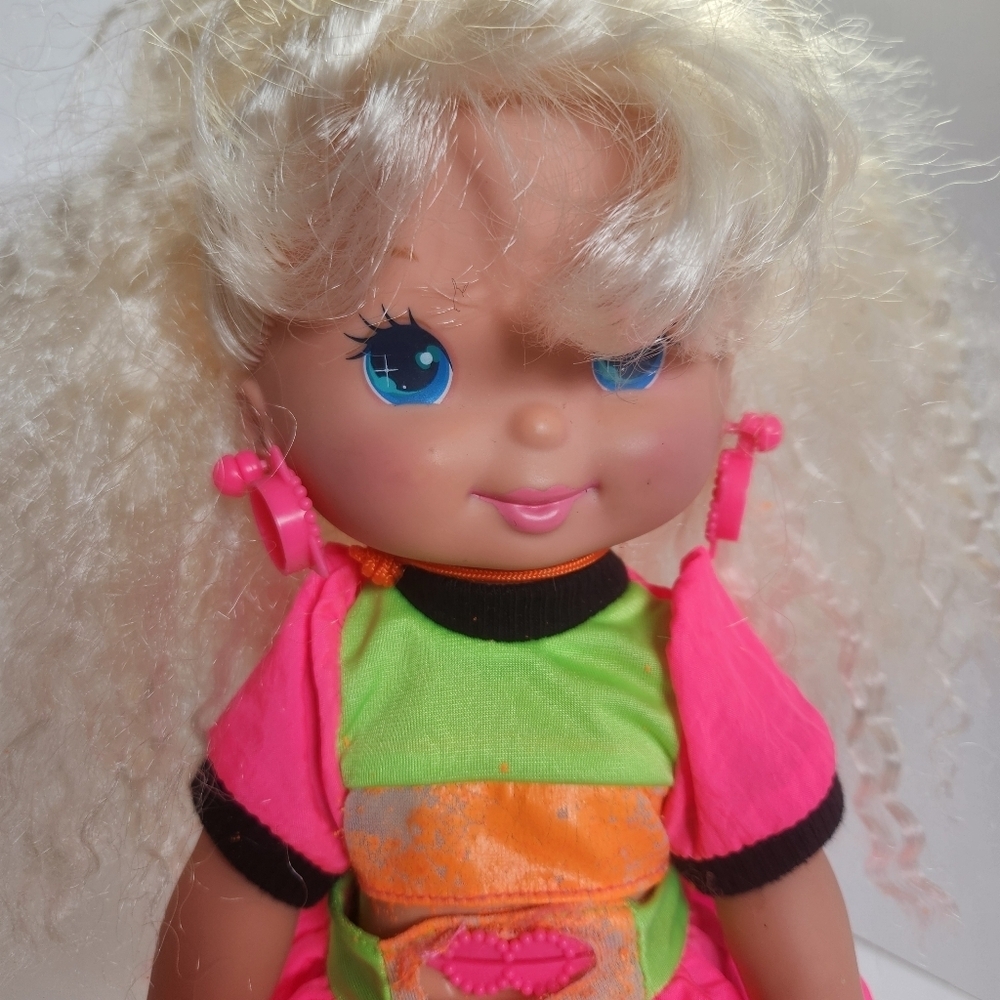 Vintage 1992 MATTEL Sally Secrets Doll Original Crimped Hairstyle Stickers Toy - Picture 2 of 13